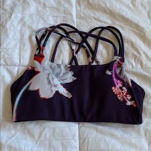 NWOT hyper focused sports bra